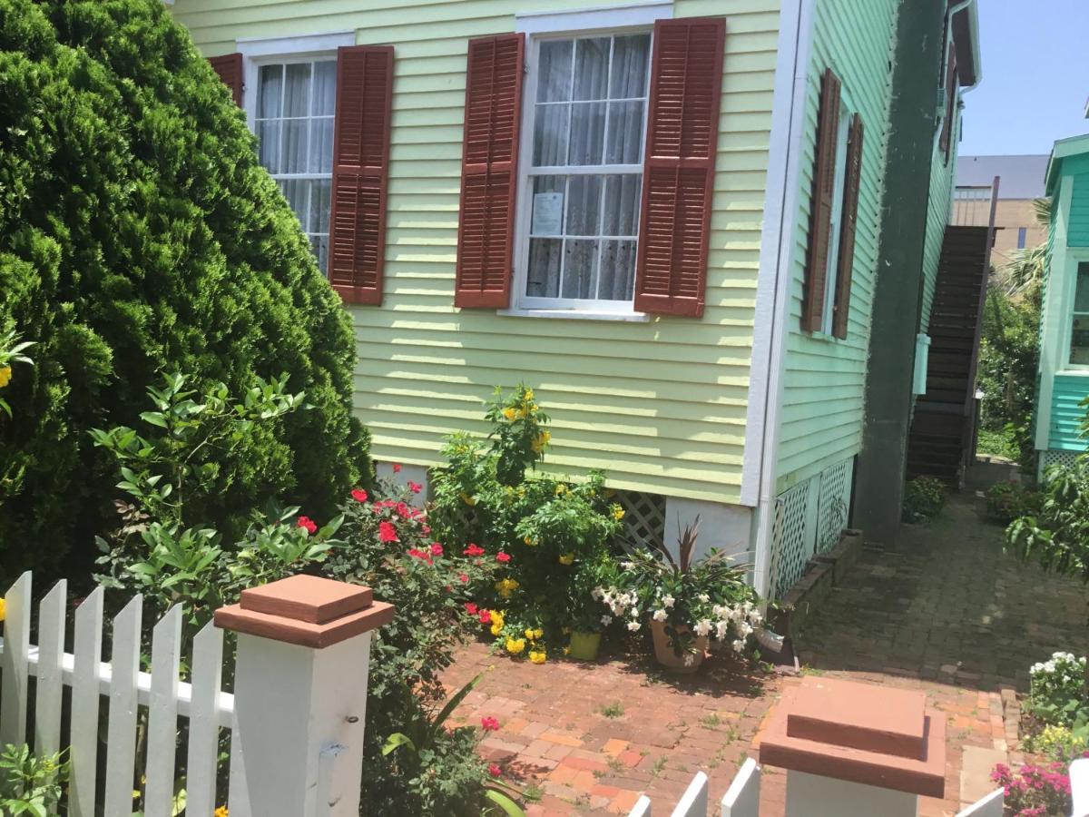 Studio Apartment At Historical House Galveston Luaran gambar